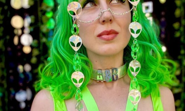 lady in green